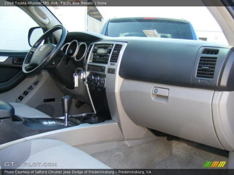 Pacific Blue Metallic / Stone 2004 Toyota 4Runner SR5 4x4