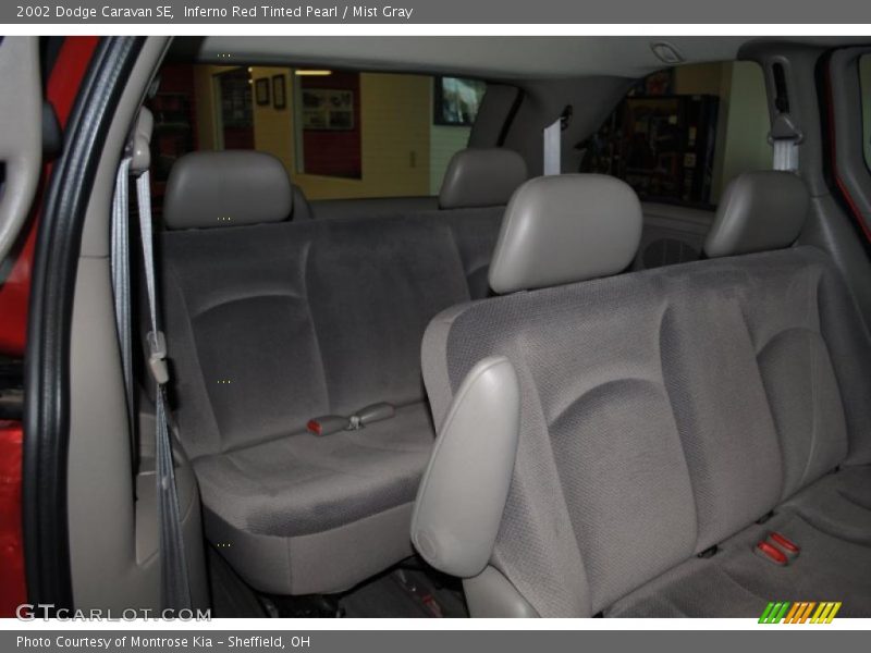 Inferno Red Tinted Pearl / Mist Gray 2002 Dodge Caravan SE