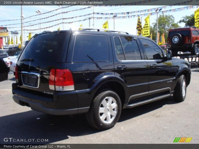 Black Clearcoat / Light Parchment 2003 Lincoln Aviator Luxury AWD