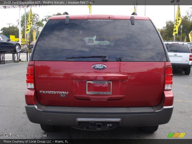 Redfire Metallic / Medium Flint Grey 2005 Ford Expedition XLT