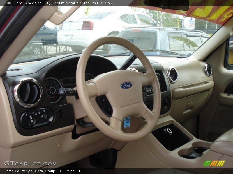 Redfire Metallic / Medium Flint Grey 2005 Ford Expedition XLT