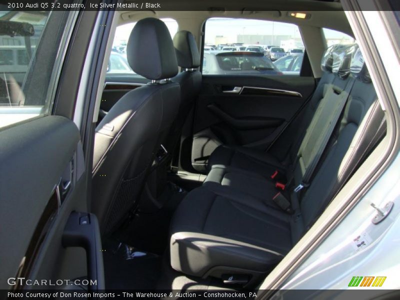 Ice Silver Metallic / Black 2010 Audi Q5 3.2 quattro