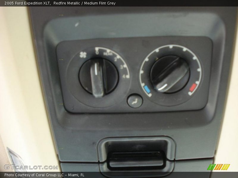 Redfire Metallic / Medium Flint Grey 2005 Ford Expedition XLT