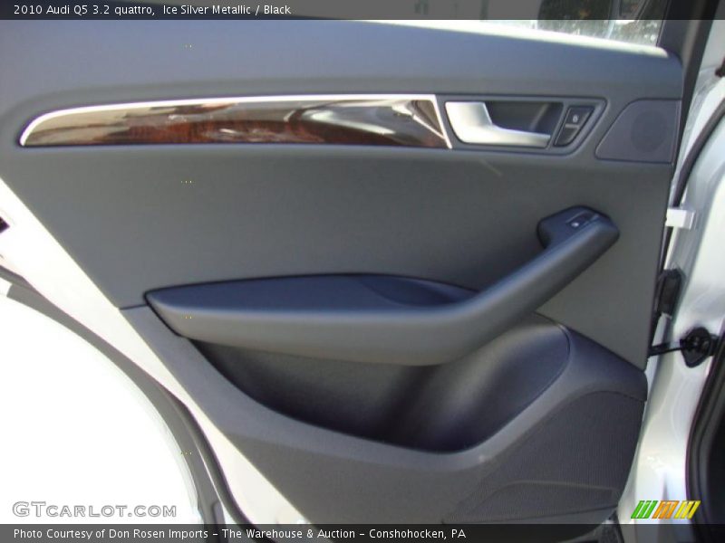 Ice Silver Metallic / Black 2010 Audi Q5 3.2 quattro