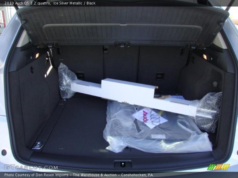 Ice Silver Metallic / Black 2010 Audi Q5 3.2 quattro
