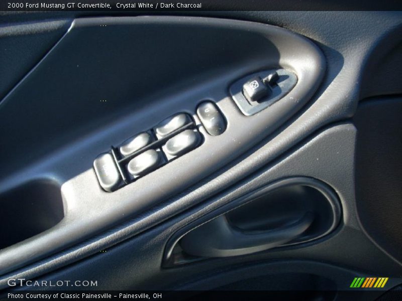 Crystal White / Dark Charcoal 2000 Ford Mustang GT Convertible