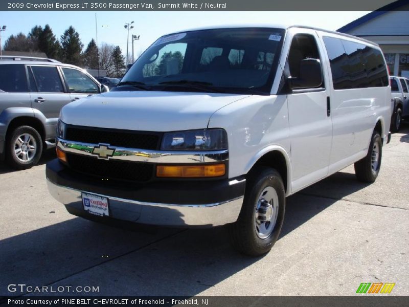 Summit White / Neutral 2009 Chevrolet Express LT 3500 Passenger Van