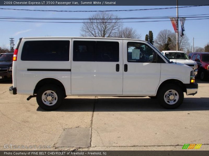 Summit White / Neutral 2009 Chevrolet Express LT 3500 Passenger Van
