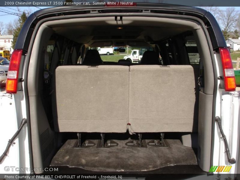 Summit White / Neutral 2009 Chevrolet Express LT 3500 Passenger Van