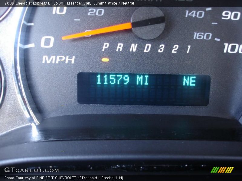 Summit White / Neutral 2009 Chevrolet Express LT 3500 Passenger Van