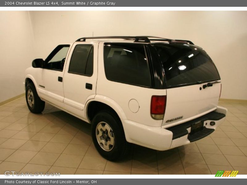 Summit White / Graphite Gray 2004 Chevrolet Blazer LS 4x4