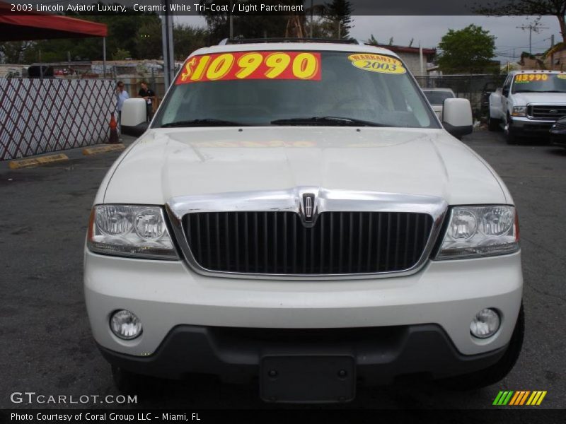 Ceramic White Tri-Coat / Light Parchment 2003 Lincoln Aviator Luxury