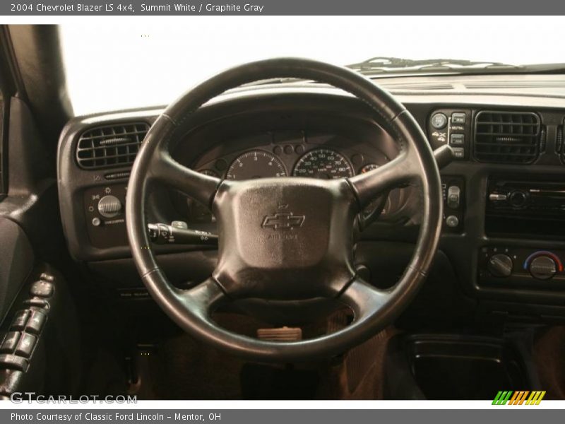 Summit White / Graphite Gray 2004 Chevrolet Blazer LS 4x4