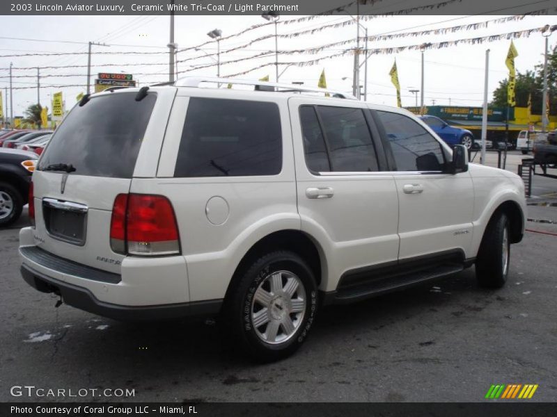 Ceramic White Tri-Coat / Light Parchment 2003 Lincoln Aviator Luxury