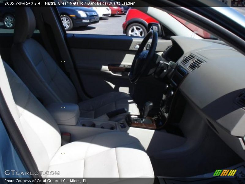 Mistral Green Metallic / Dark Beige/Quartz Leather 2005 Volvo S40 2.4i