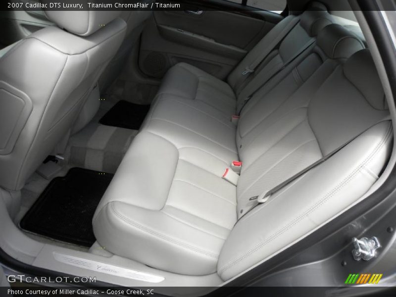 Titanium ChromaFlair / Titanium 2007 Cadillac DTS Luxury