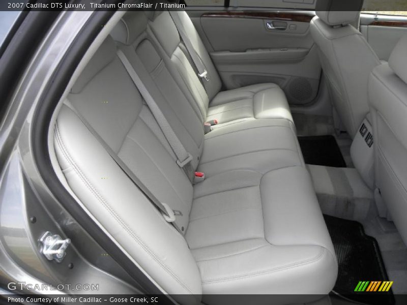 Titanium ChromaFlair / Titanium 2007 Cadillac DTS Luxury