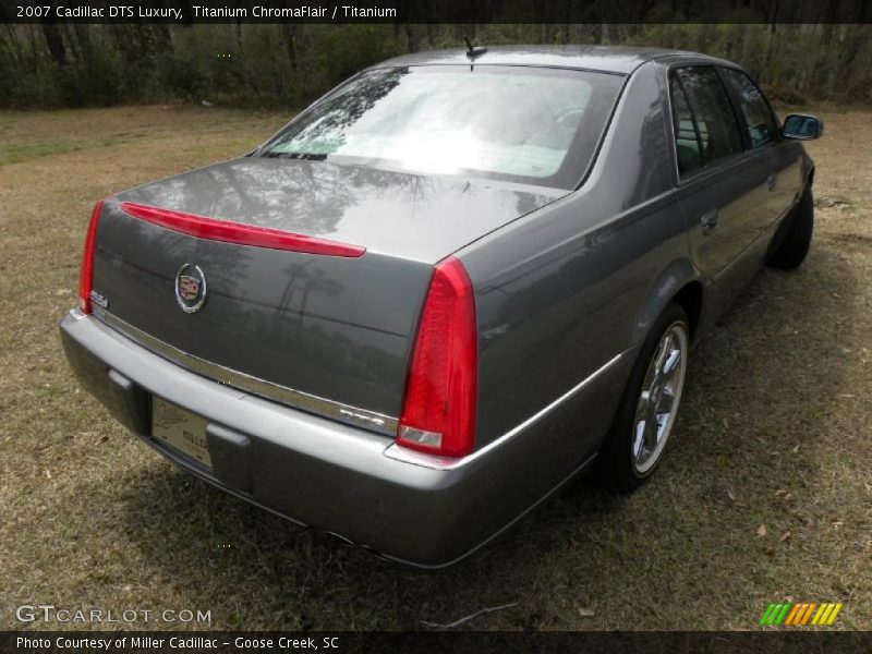 Titanium ChromaFlair / Titanium 2007 Cadillac DTS Luxury