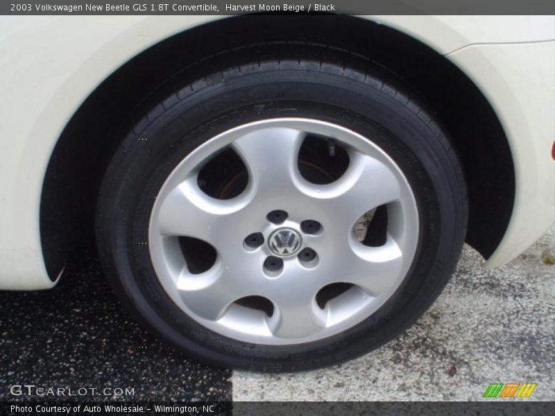 Harvest Moon Beige / Black 2003 Volkswagen New Beetle GLS 1.8T Convertible