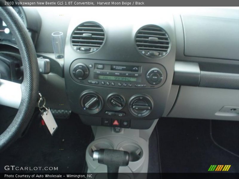 Harvest Moon Beige / Black 2003 Volkswagen New Beetle GLS 1.8T Convertible