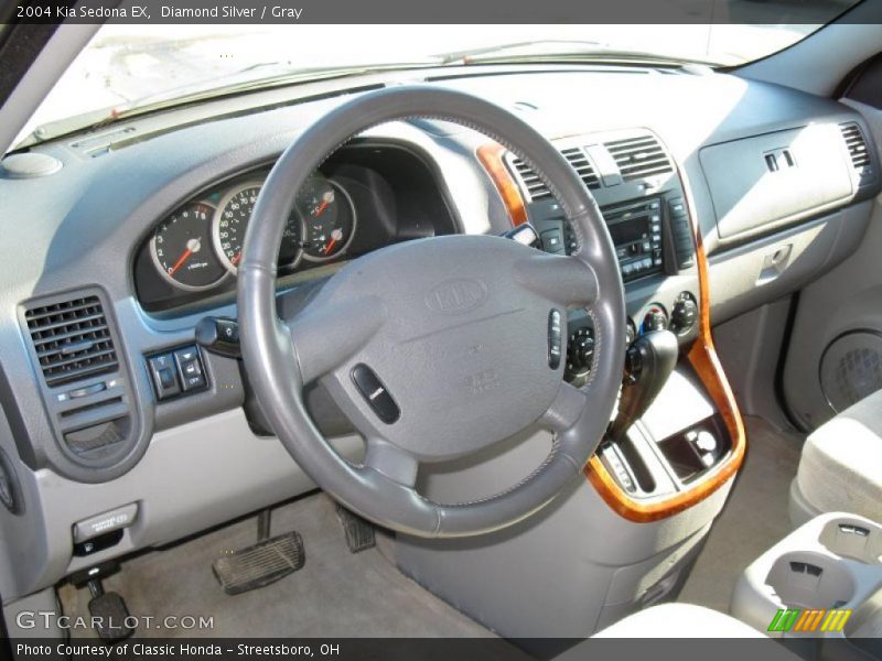 Diamond Silver / Gray 2004 Kia Sedona EX