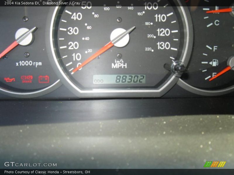 Diamond Silver / Gray 2004 Kia Sedona EX