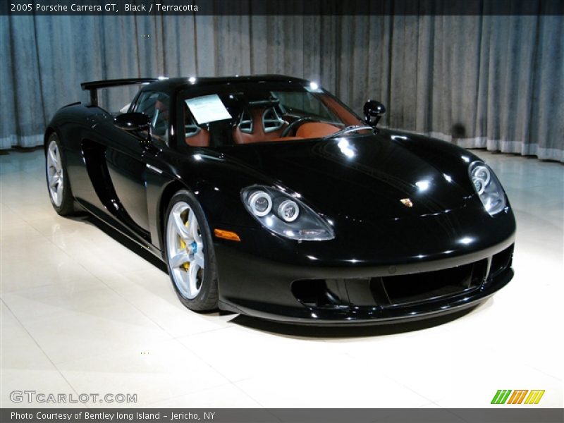 Black / Terracotta 2005 Porsche Carrera GT
