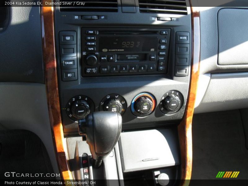Diamond Silver / Gray 2004 Kia Sedona EX