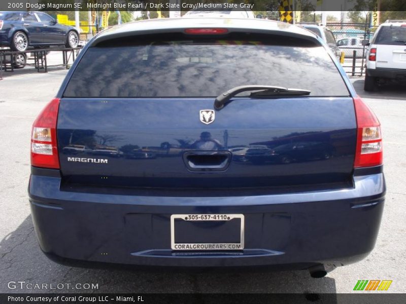 Midnight Blue Pearl / Dark Slate Gray/Medium Slate Gray 2005 Dodge Magnum SE