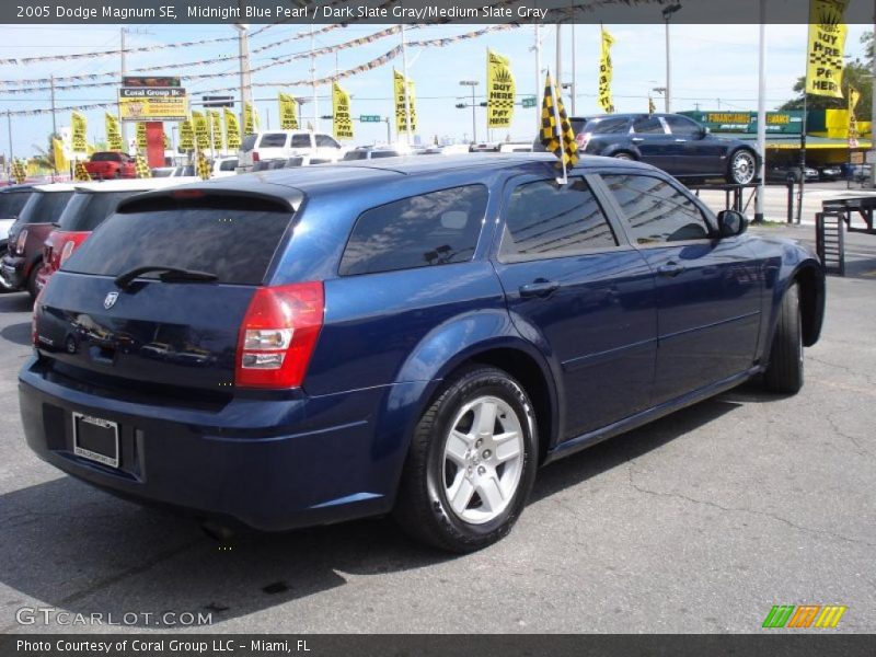 Midnight Blue Pearl / Dark Slate Gray/Medium Slate Gray 2005 Dodge Magnum SE