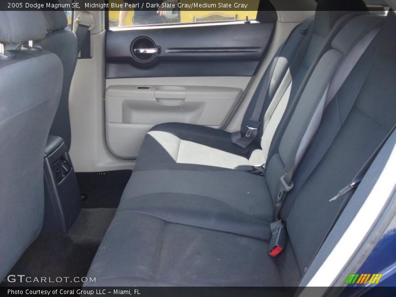 Midnight Blue Pearl / Dark Slate Gray/Medium Slate Gray 2005 Dodge Magnum SE