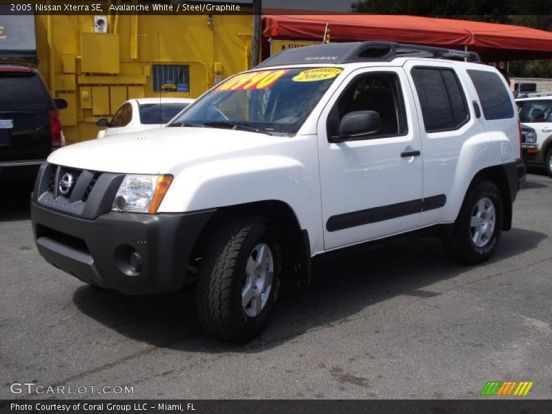 Avalanche White / Steel/Graphite 2005 Nissan Xterra SE