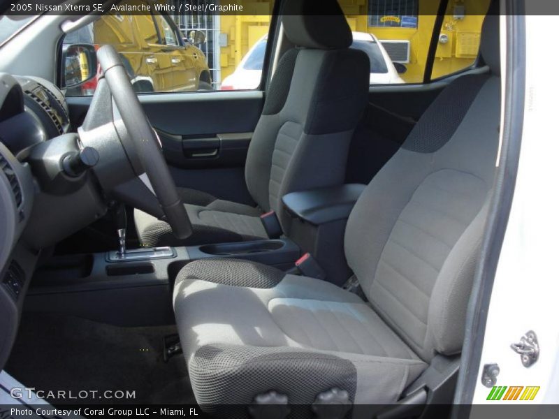Avalanche White / Steel/Graphite 2005 Nissan Xterra SE