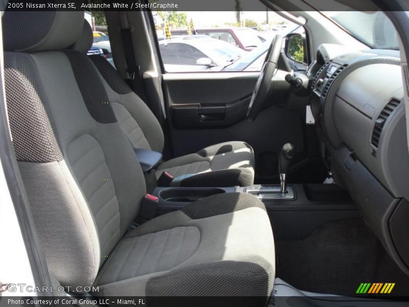 Avalanche White / Steel/Graphite 2005 Nissan Xterra SE