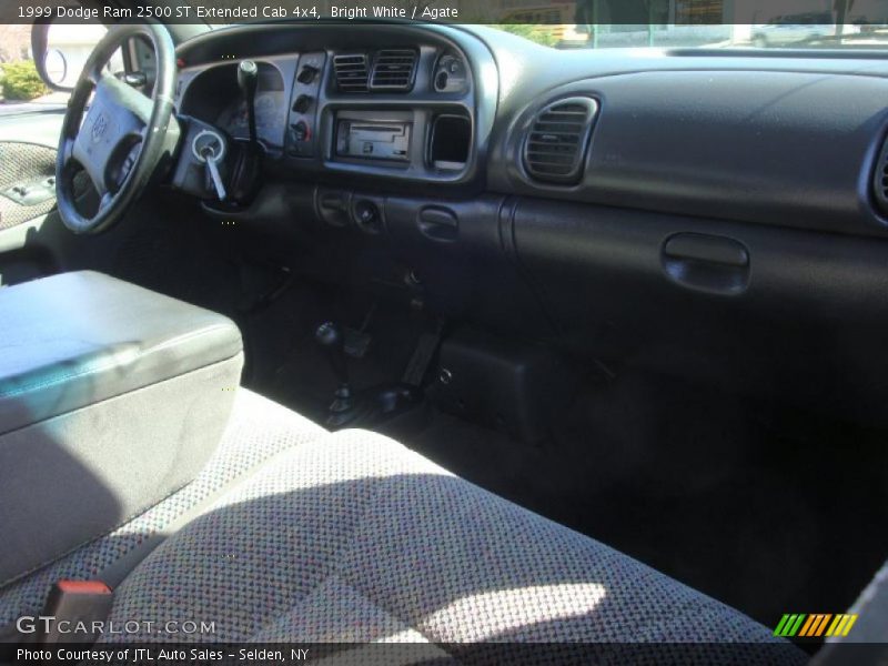 Bright White / Agate 1999 Dodge Ram 2500 ST Extended Cab 4x4