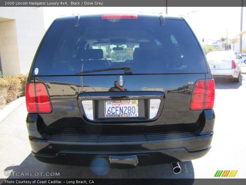 Black / Dove Grey 2006 Lincoln Navigator Luxury 4x4