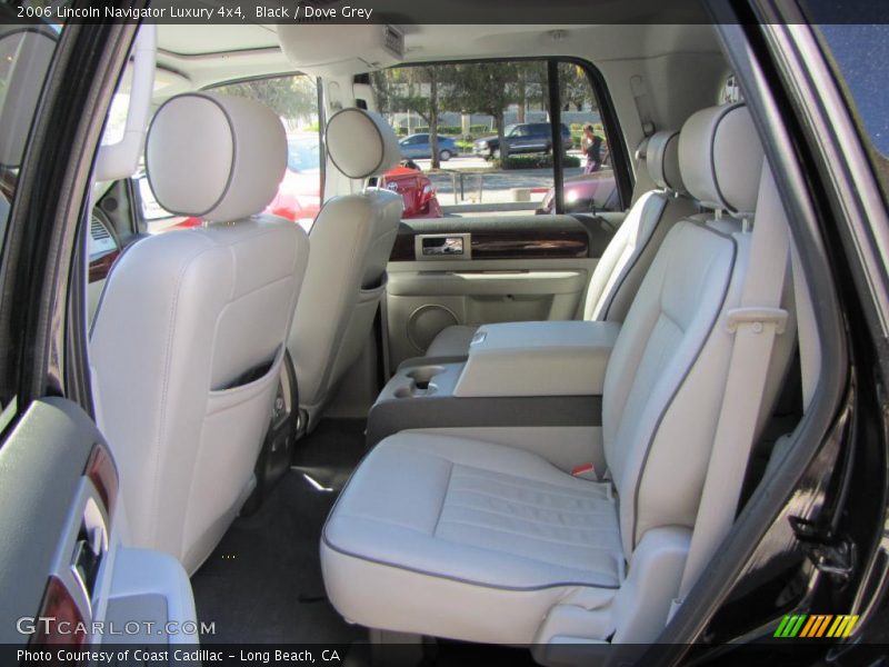 Black / Dove Grey 2006 Lincoln Navigator Luxury 4x4