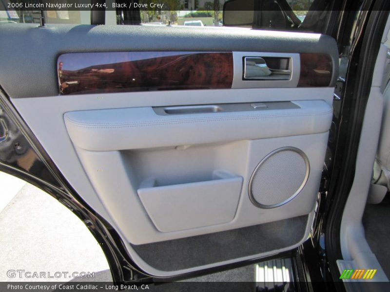 Black / Dove Grey 2006 Lincoln Navigator Luxury 4x4