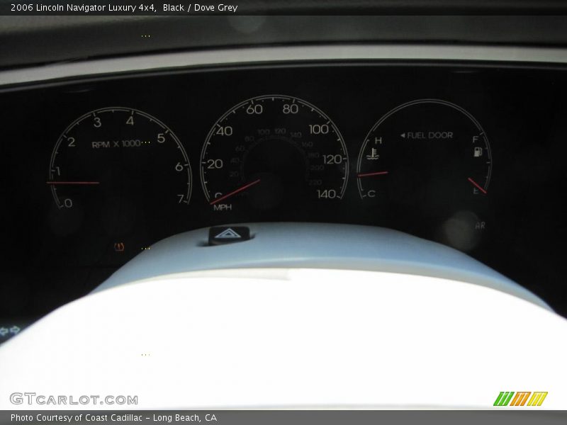 Black / Dove Grey 2006 Lincoln Navigator Luxury 4x4