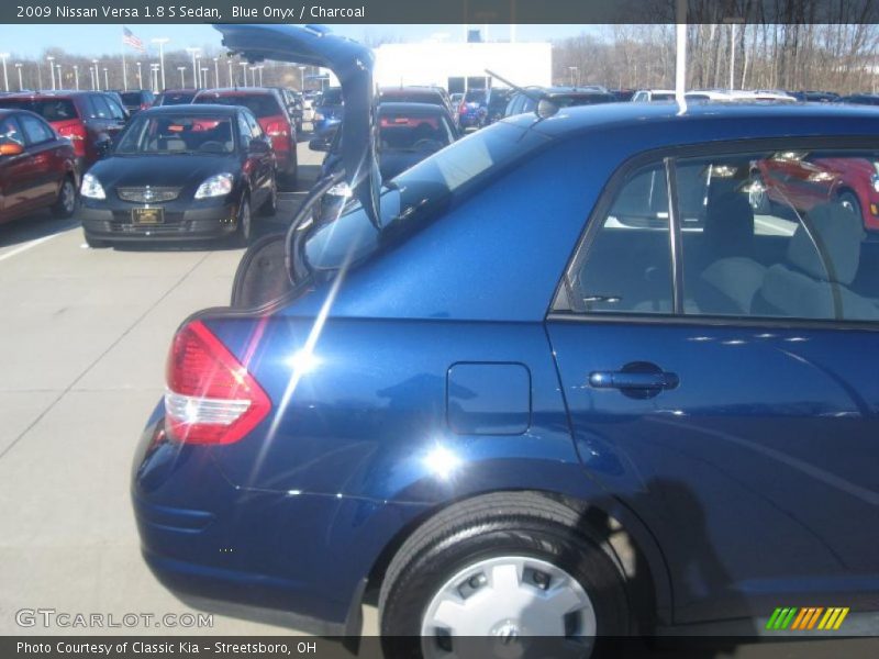 Blue Onyx / Charcoal 2009 Nissan Versa 1.8 S Sedan