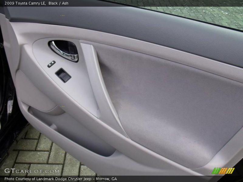 Black / Ash 2009 Toyota Camry LE