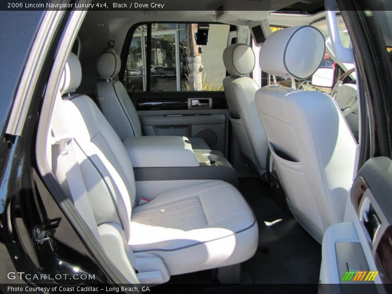 Black / Dove Grey 2006 Lincoln Navigator Luxury 4x4