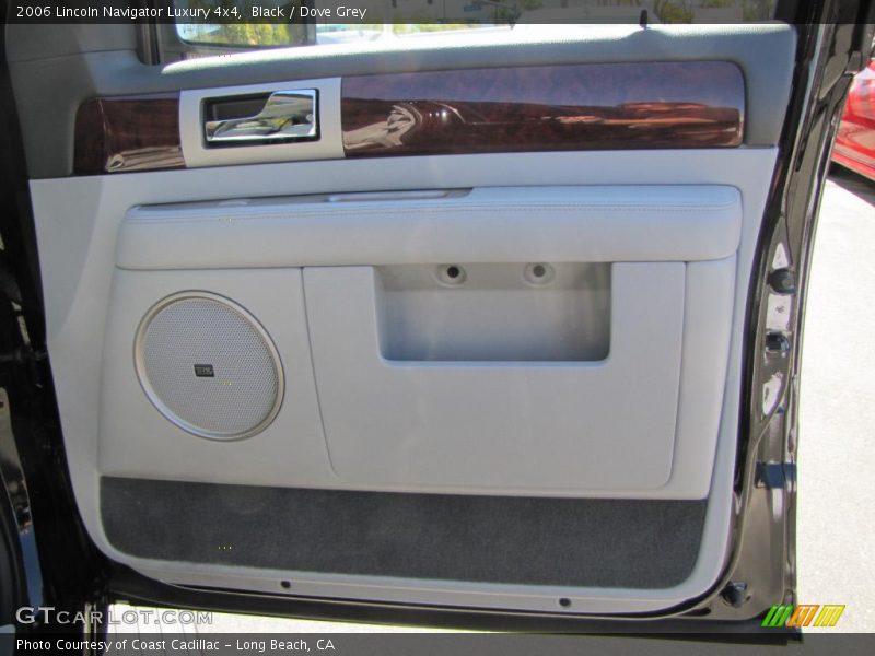 Black / Dove Grey 2006 Lincoln Navigator Luxury 4x4