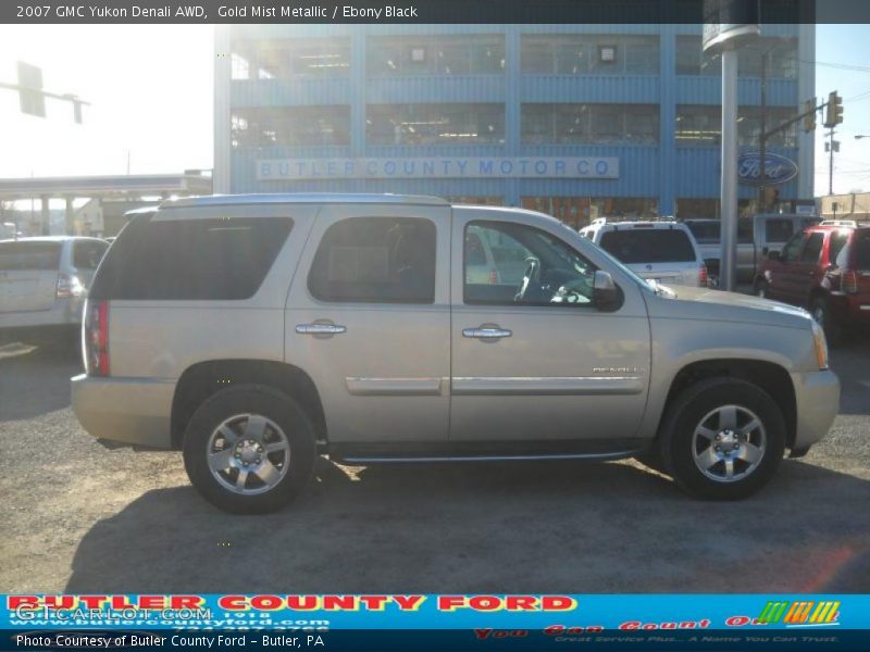 Gold Mist Metallic / Ebony Black 2007 GMC Yukon Denali AWD