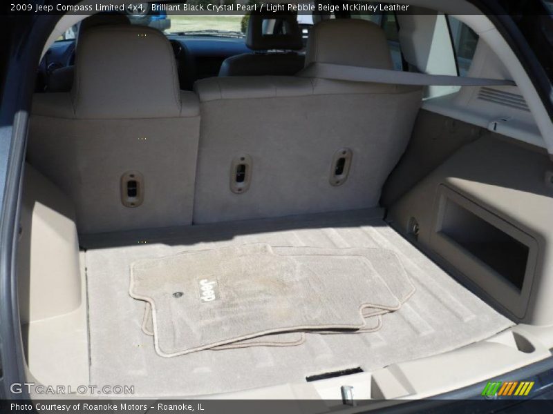  2009 Compass Limited 4x4 Trunk