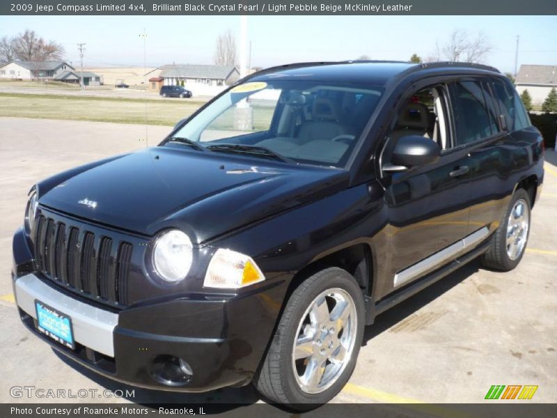 Front 3/4 View of 2009 Compass Limited 4x4