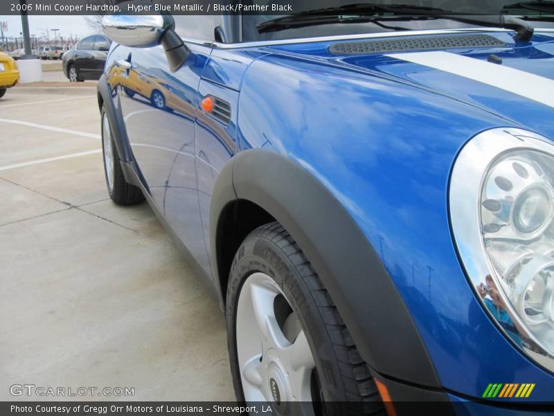 Hyper Blue Metallic / Black/Panther Black 2006 Mini Cooper Hardtop