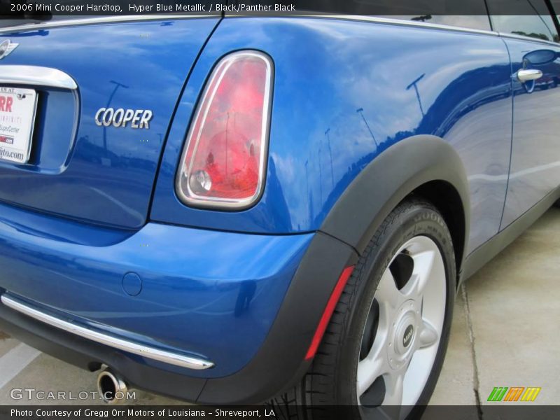 Hyper Blue Metallic / Black/Panther Black 2006 Mini Cooper Hardtop