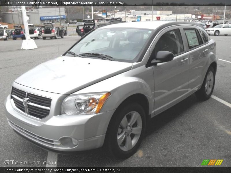 Bright Silver Metallic / Dark Slate Gray 2010 Dodge Caliber Mainstreet
