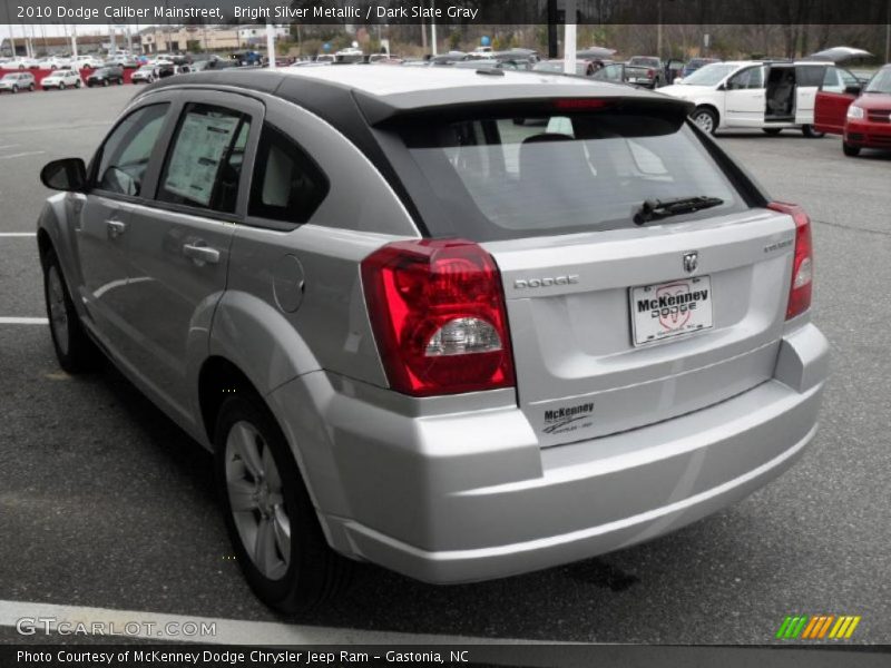 Bright Silver Metallic / Dark Slate Gray 2010 Dodge Caliber Mainstreet